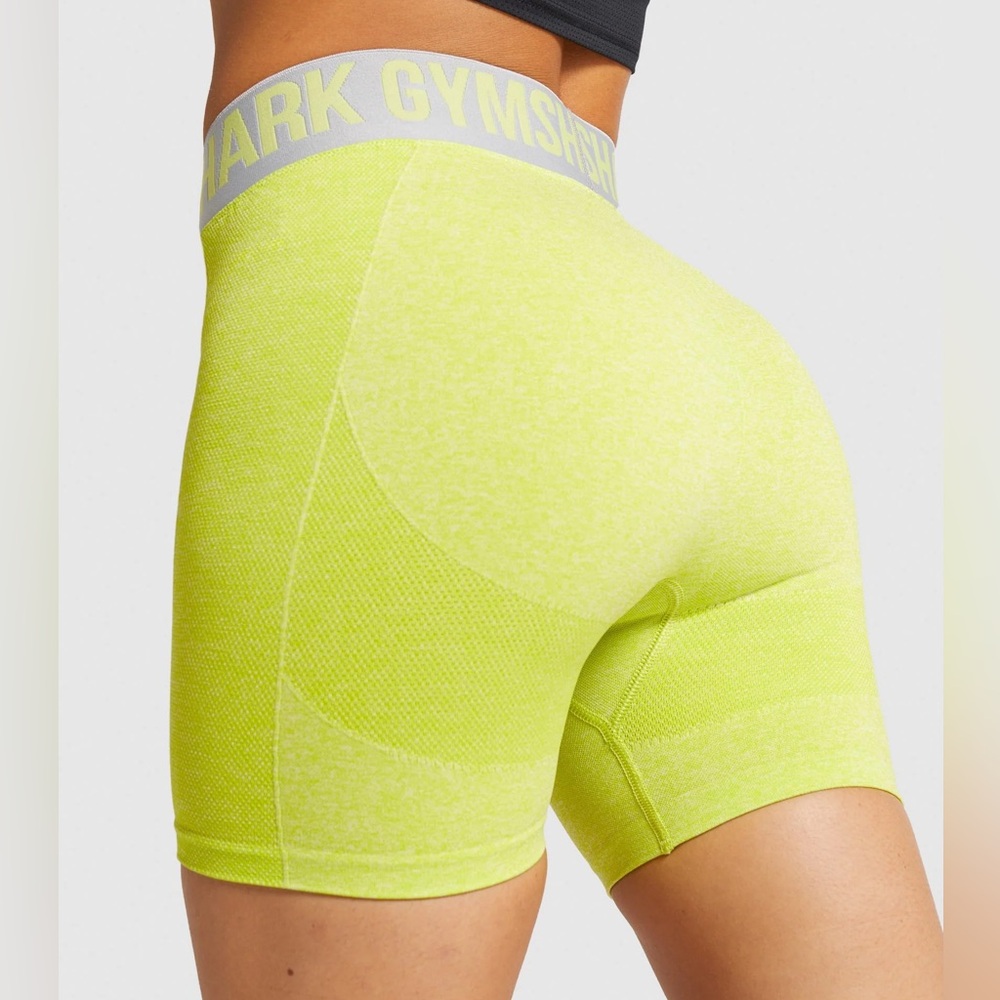 GYMSHARK flex shorts